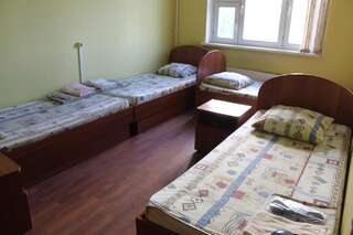 Отель Вояж-Бутово Москва Односпальная кровать в общем номере для мужчин и женщин-1